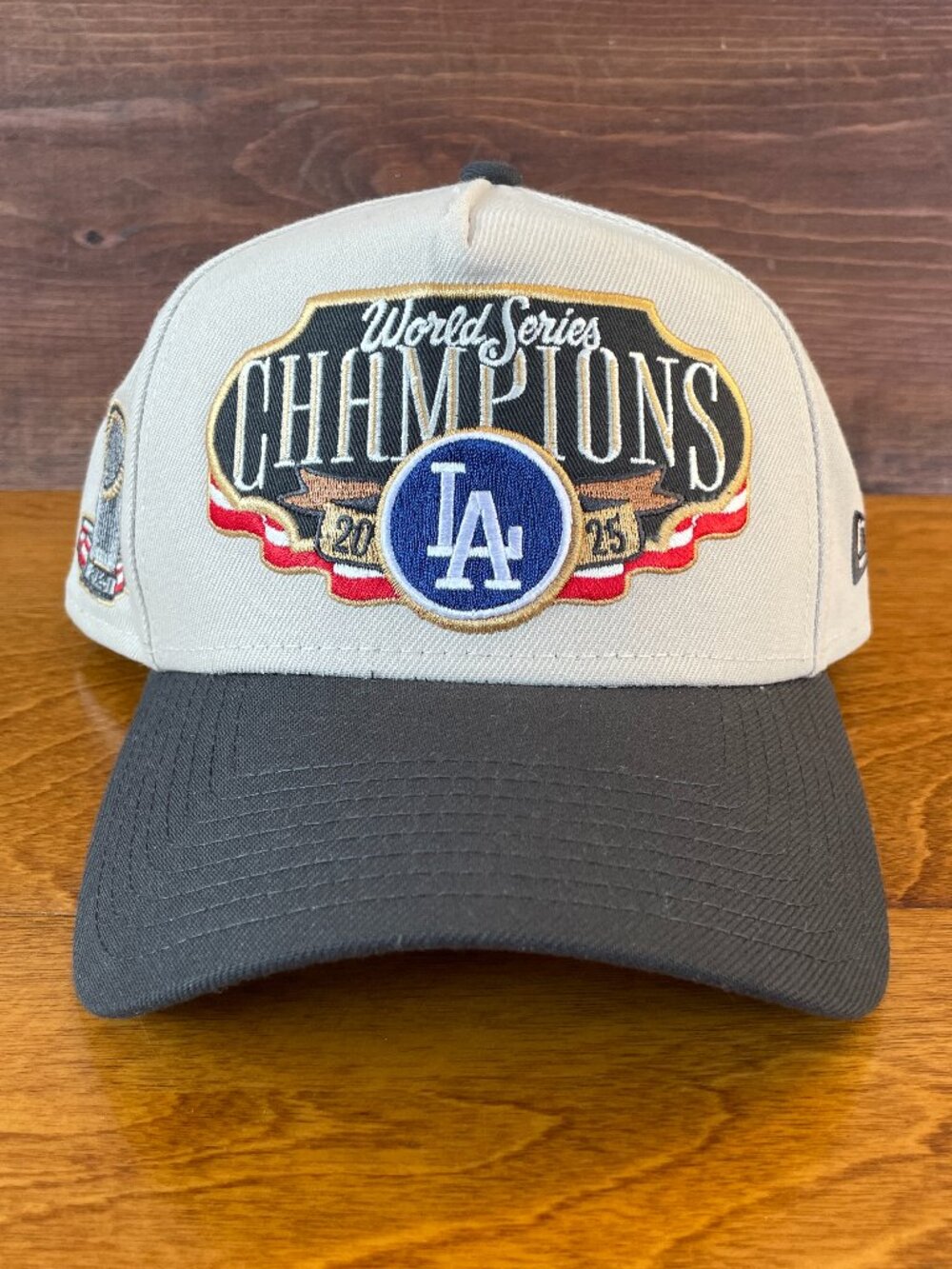 Los Angeles Dodgers New Era 2025 World Series Champions Hat Snap Back Fit